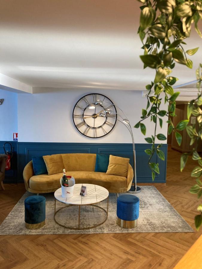 Eden Park Hotel Restaurant Pont-Évêque Zewnętrze zdjęcie
