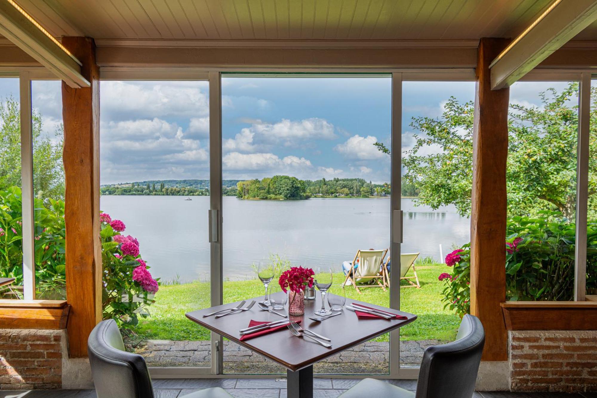Eden Park Hotel Restaurant Pont-Évêque Zewnętrze zdjęcie