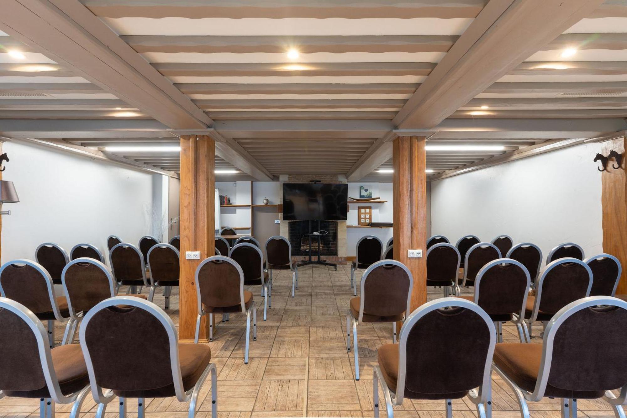 Eden Park Hotel Restaurant Pont-Évêque Zewnętrze zdjęcie